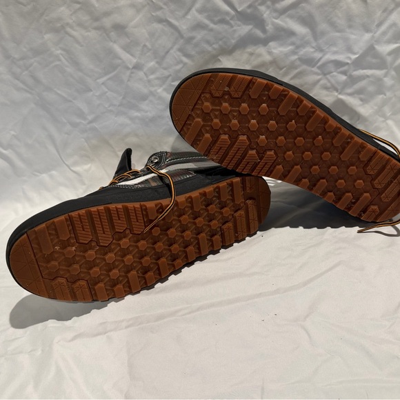 Vans Men's Black and Camouflage Sneakers with Orange Accents - Picture 6 of 7